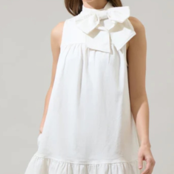 Albie Millen Dresses & Skirts - Albie Millen Bow Denim Dress - 2X